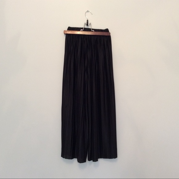 SUPER Wide Leg Crop Elastic Waist Pants Black - Picture 2 of 8